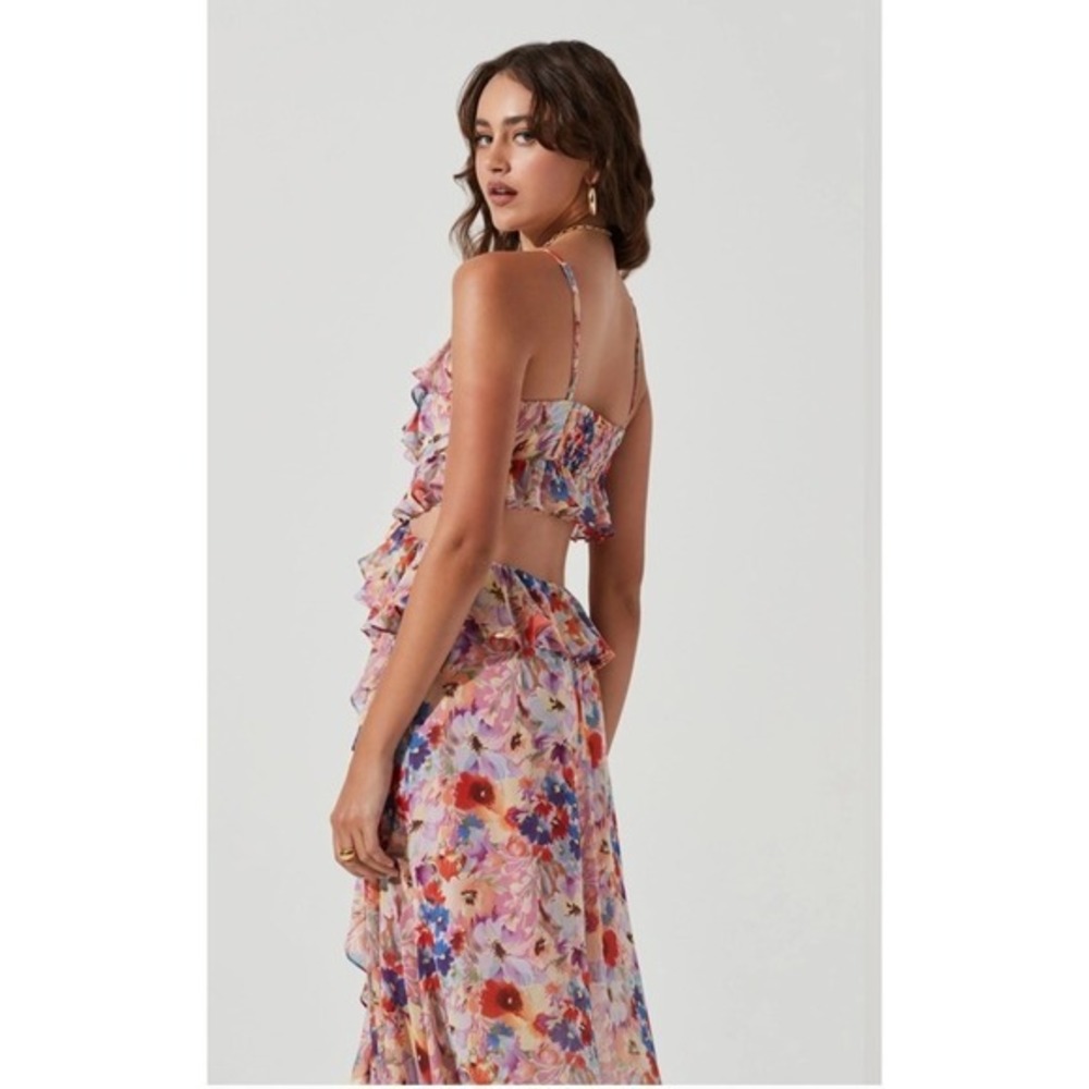 astr palace floral ruffle cutout maxi dress - Picture 2 of 6